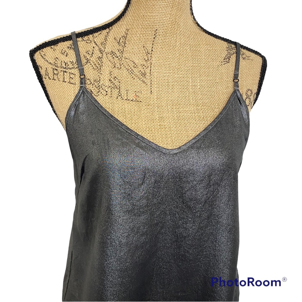 under \ Wilfred 100% Silk Gray V Neck Camisole w/ Adjustable Straps- size M - Picture 3 of 12